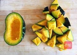 浇汁贝贝南瓜的做法图解3