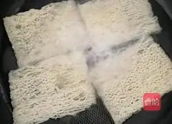 Illustration of how to make fried rice noodles 1