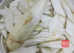 竹笋炒肉片的做法图解1