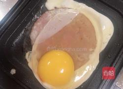 封边火腿蛋三明治（快手餐）的做法图解4