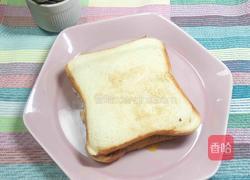 封边火腿蛋三明治（快手餐）的做法图解12
