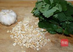 青酱海鲜意大利面的做法图解2