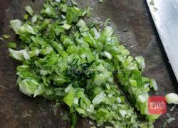 韭菜猪肉饺子的做法图解3