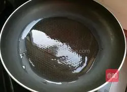 Illustration of how to make pan-fried rolls 15