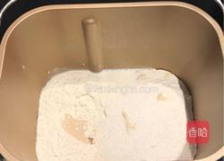 椰蓉双色吐司的做法图解1