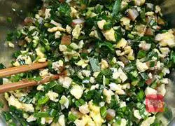 Illustration of how to make frozen tofu sauce pork skin buns 5