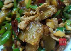 Illustration of how to make fried potato cake with meat 10