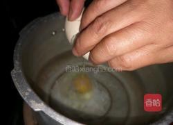 醪糟蛋的做法图解2