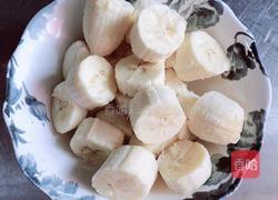 芒果香蕉奶昔 | 清肠排毒的做法图解2