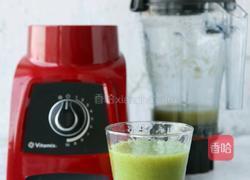 猕猴桃雪梨汁的做法图解5