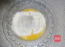 红曲戚风蛋糕的做法图解2