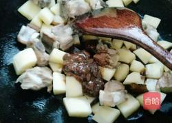 土豆烧排骨的做法图解11