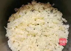 Illustration of how to make papaya and white fungus soup 4