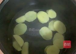 土豆鸡蛋葱花汤的做法图解1