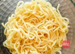 清爽拌面的做法图解2