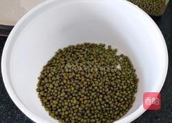 绿豆汤的做法图解1