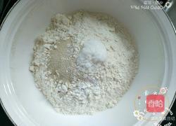 芝麻酱椒盐花卷的做法图解2