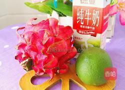 清新火龙果奶昔的做法图解1