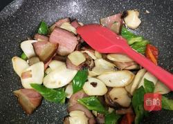 杏鲍菇炒腊肉的做法图解16