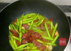 竹笋炒腊肠的做法图解6