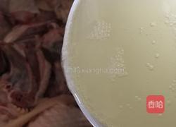 防风草炖老鸡的做法图解6