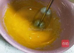 蛋黄溶豆 的做法图解2