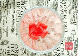 西瓜牛奶刨冰的做法图解1