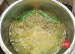 秋葵厚蛋烧的做法图解2