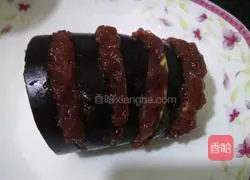 Illustration of how to stuff eggplant with meat 4