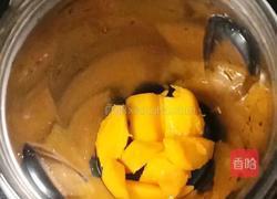 芒果香蕉奶昔的做法图解4
