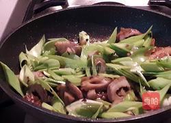 青蒜小炒肥肠的做法图解6