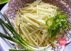 How to make shredded potatoes in oyster sauce 1