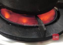 银耳雪梨盅的做法图解5