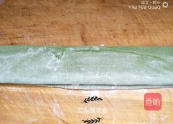手擀菠菜面条的做法图解9