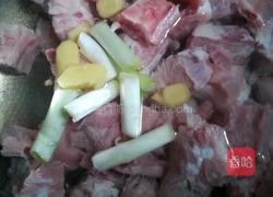 糖醋排骨的做法图解2