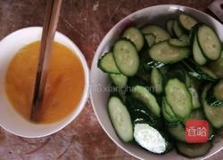 黄瓜炒鸡蛋的做法图解2