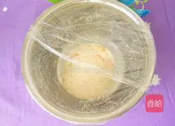 Illustration of how to make carrot steamed buns (little bear head shape) 11