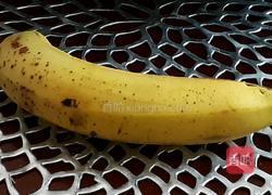香蕉奶昔的做法图解1
