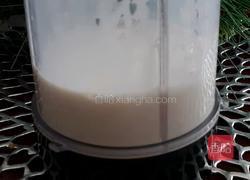 香蕉奶昔的做法图解4