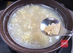 银耳小米粥的做法图解7