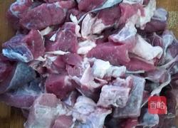 牛腩雷公根汤的做法图解1