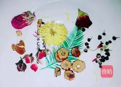 Illustration of how to replenish qi and blood, beautify and nourish the scented tea 1