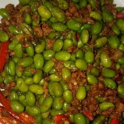 小米辣肉末炒毛豆的做法[图]