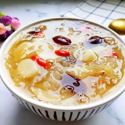 山药百合银耳羹的做法[图]