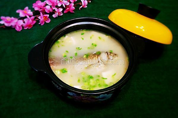 鲫鱼豆腐汤
