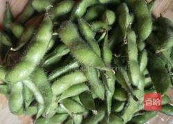 创新盐水毛豆的做法图解1