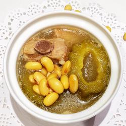 苦瓜排骨黄豆汤的做法[图]