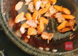 火腿辣椒炒肉的做法图解2