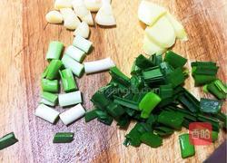 扇贝萝卜丝汤的做法图解3