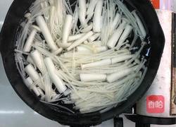 低脂不胖虾仁菌菇汤的做法图解4